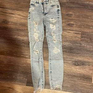 ripped skinny blue jeans